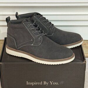 NY&Co Allen Gray Faux Suede Lace-Up Padded Ankle Chukka Boots Contrast Soles 9
